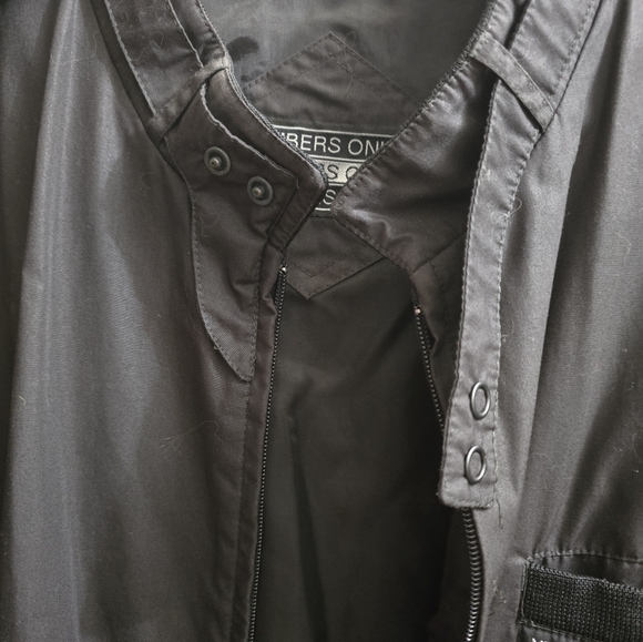Mens Members Only Jacket. - Picture 3 of 8